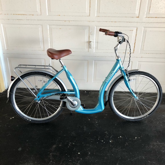 Meet your Posher, Betty - Picture 1 of 1